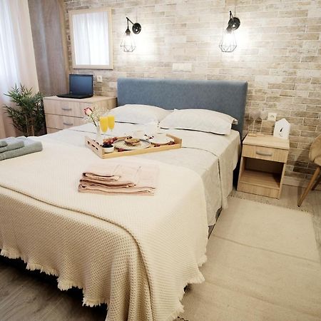 Sunny Suites & Studio カヴァラ エクステリア 写真
